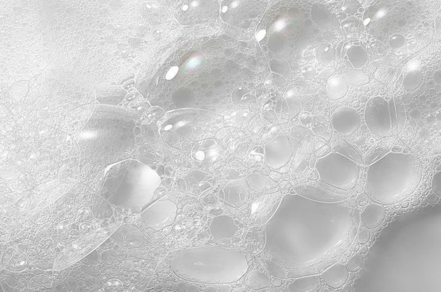 Top Benefits of Using a Cleanser for Rosacea