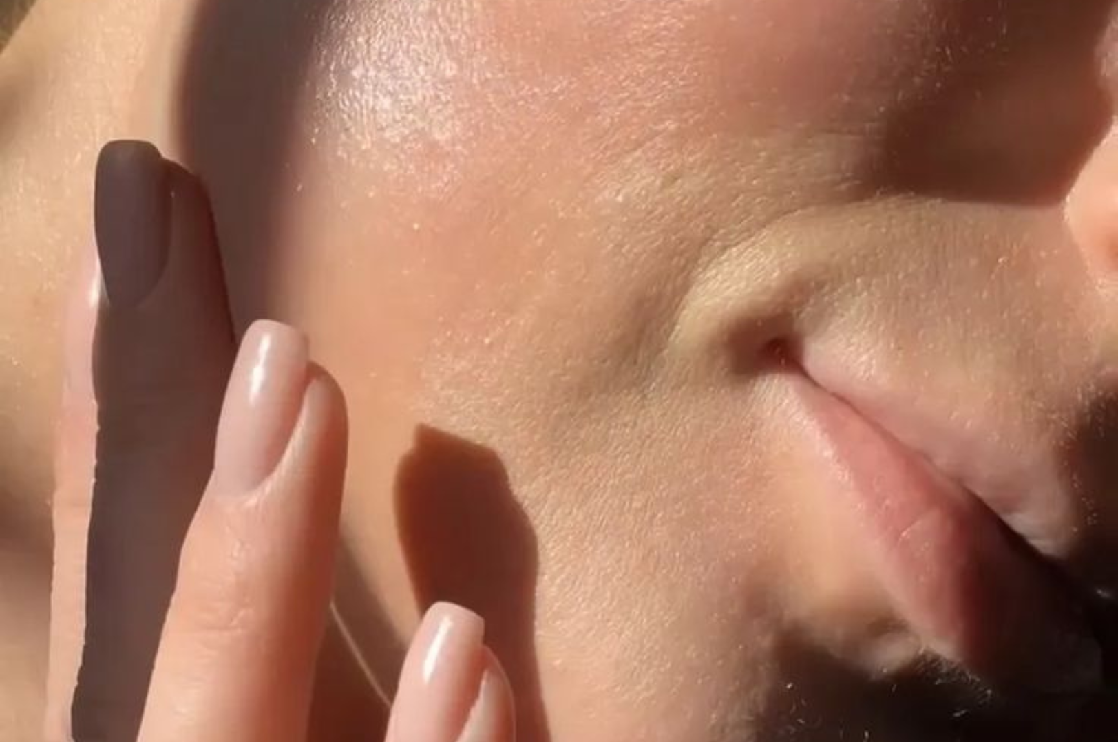 Why your skin suddenly became sensitive